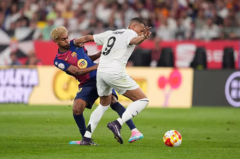 كلاسيكو الأرض.. جدول مباريات اليوم الأحد كلاسيكو الأرض.. جدول مباريات اليوم الأحد