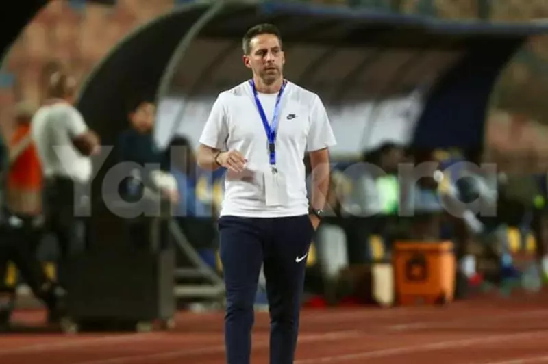 مصدر: جلسة بين فيريرا وأحمد عبد الرؤوف في الزمالك مصدر: جلسة بين فيريرا وأحمد عبد الرؤوف في الزمالك