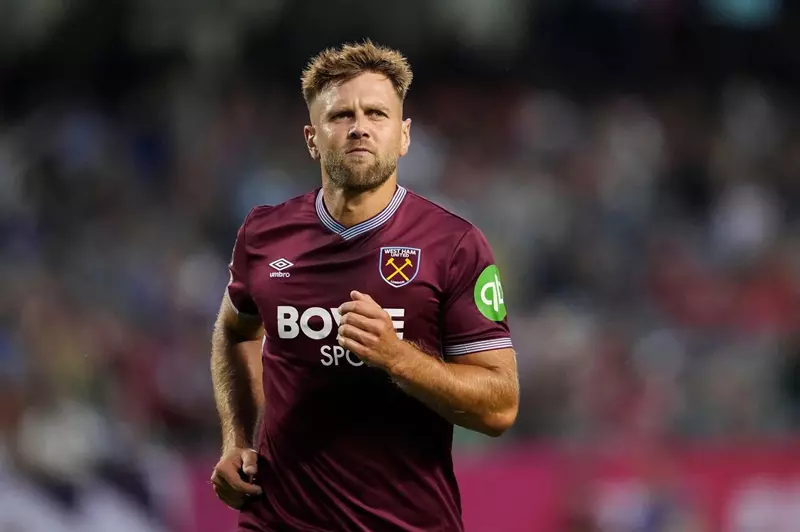 “صفقة لم تنجح”.. فولكروج في طريقه للرحيل عن وست هام